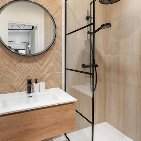 Stunning New In Paris
